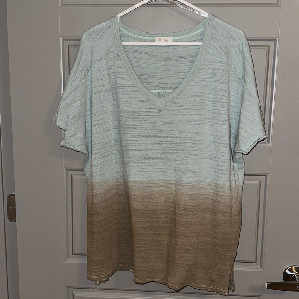 Women’s size M, ombré T-shirt